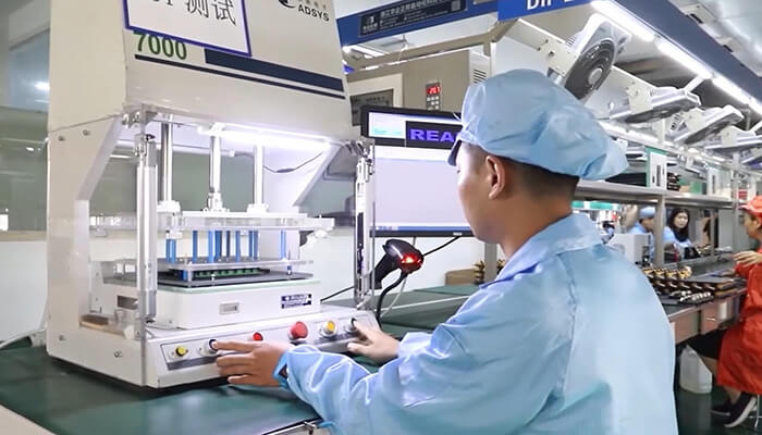 FEILIZ Dongguan factory SMT production floor